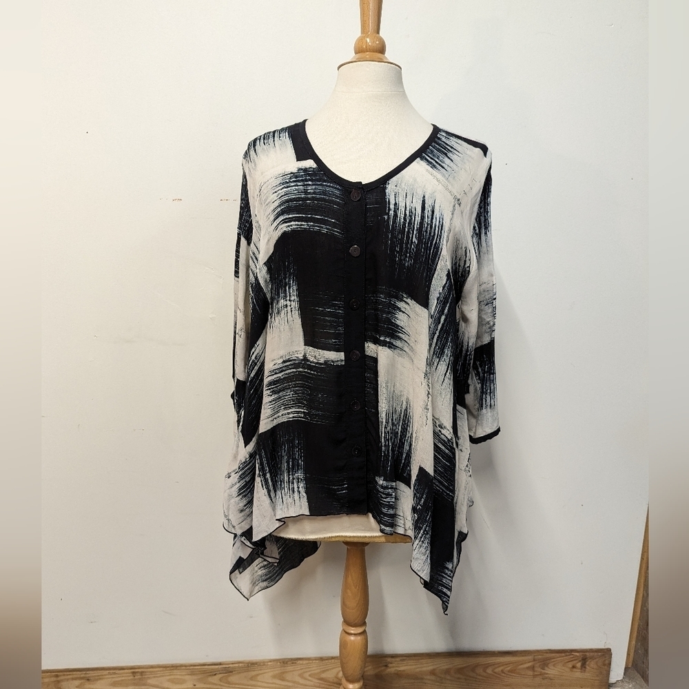 Iguana wearable art fashion button tunic